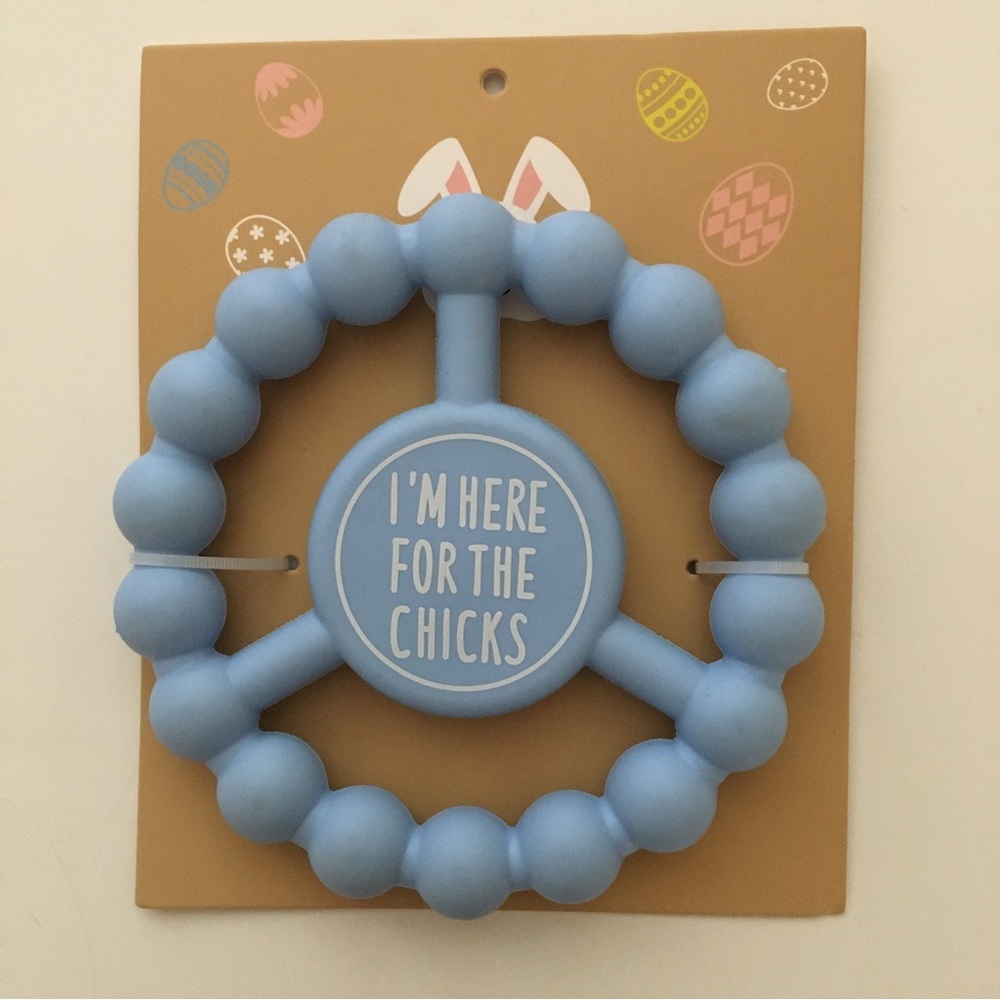 NEW (L) Dog Toy Teether Round Chew Toy for Large Dogs “I’m Here for the Chicks”